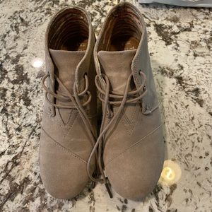TOMS booties 8.5